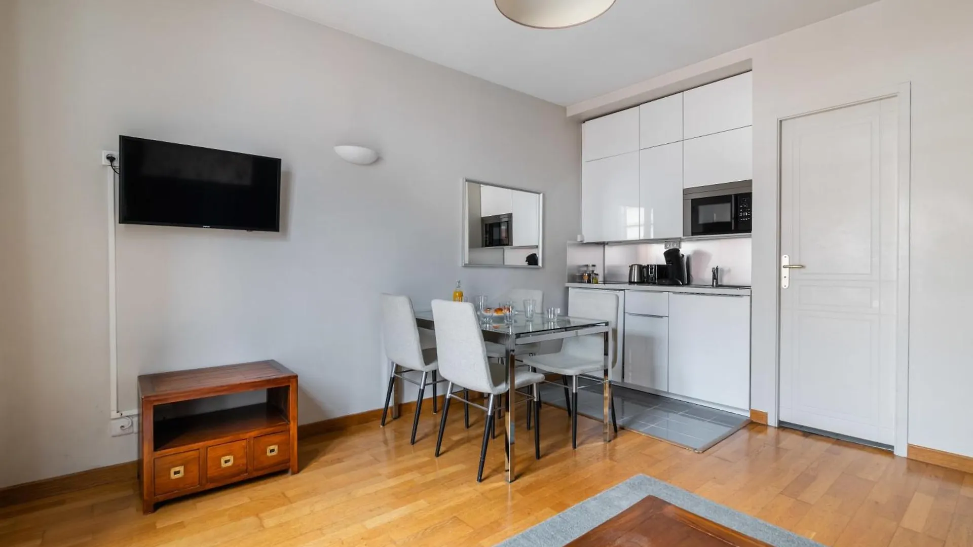 Daire 406- Appartement Spacieux Face Jardins Des Plantes - Flat-Guest Paris